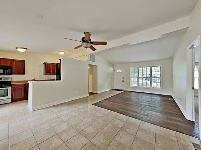 Photo - 15444 Alameda Ave