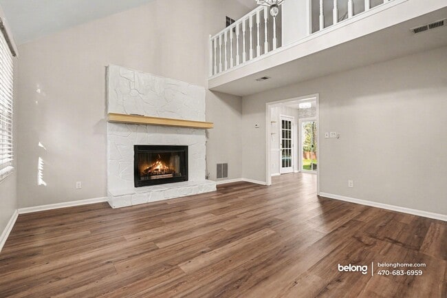 Photo - 1004 Natalie Ln SE