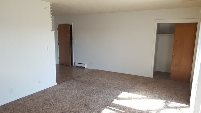 Photo - Spacious 1 Bed 1 Bath in the heart of Speedway! Unit Apt. 02