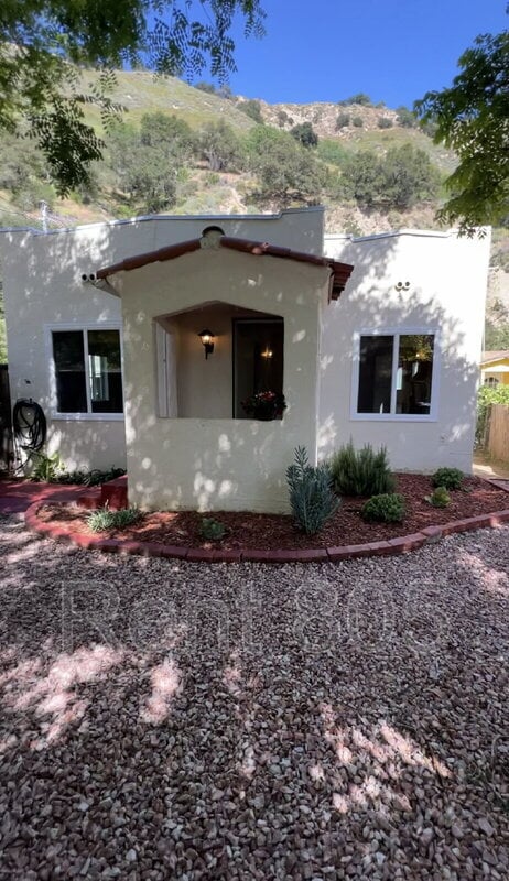 Building Photo - 9128 Nye Rd