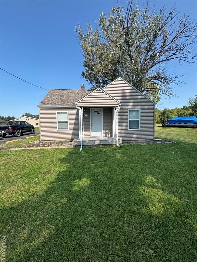 Building Photo - 9047 Davison Rd