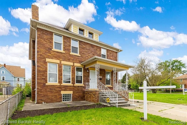 Photo - 216 Holbrook St