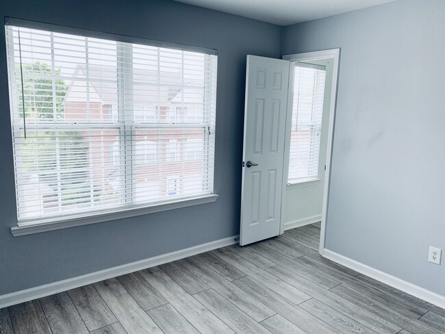 Photo - 3194 Mill Springs Circle