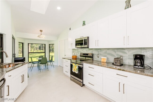 Building Photo - 3511 17th Ave SW