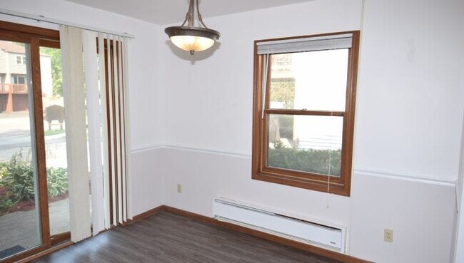 1237 Sunfield St Unit 2