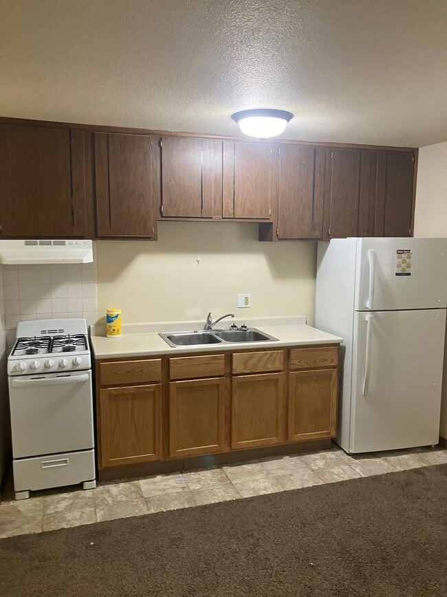 Photo - 405 8th St SW Unit 3