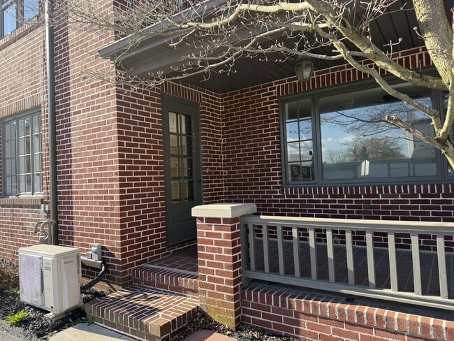 Photo - 106 Abbottstown St Unidad 106