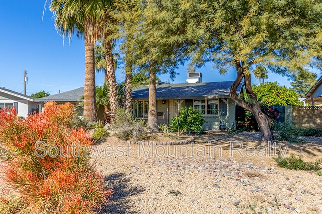 Photo - 8538 E Mitchell Dr