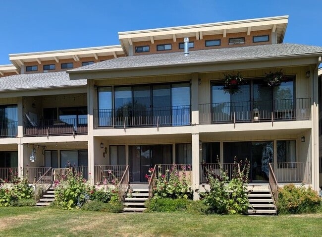 Photo - 301 Iberian Way Unit #223