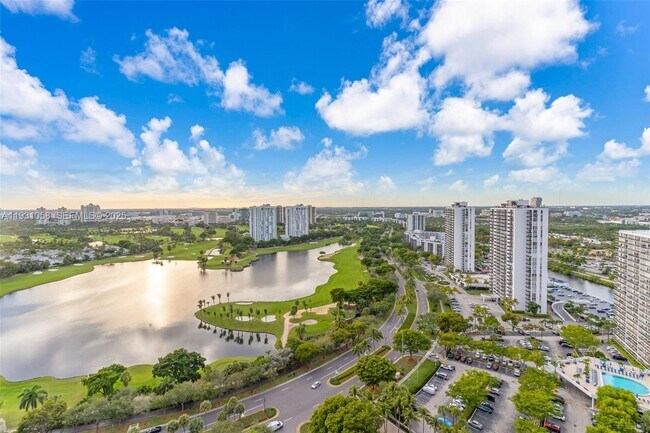 Photo - 20281 E Country Club Dr Unit TW7