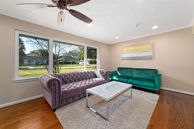 Photo - 10627 Moonlight Dr