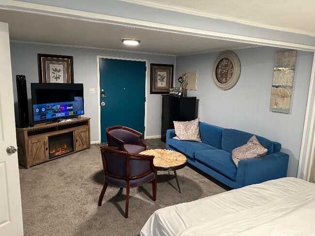 Photo - 1504 N Fielder Rd Unit Studio