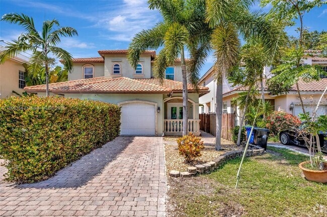 Building Photo - 853 SW 11th Ct Rental
