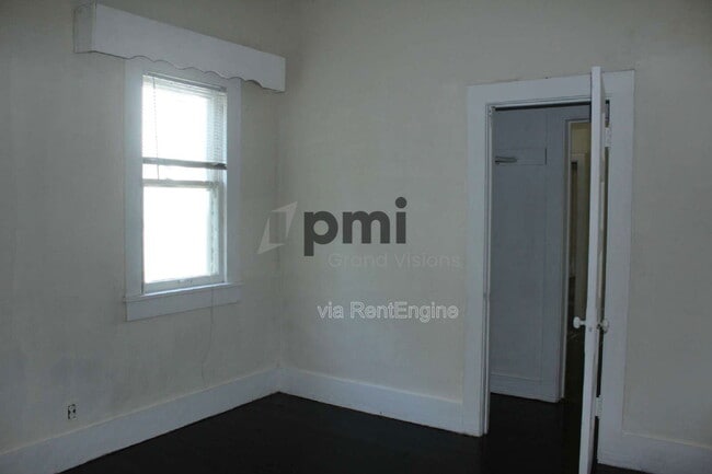 Photo - 1657 E Main St