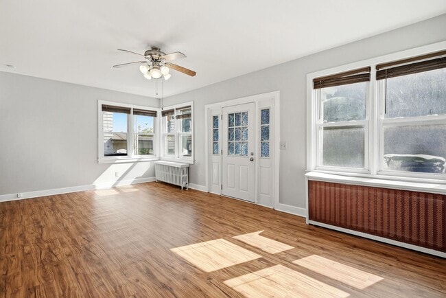 Photo - 1210 Main St Unit 1