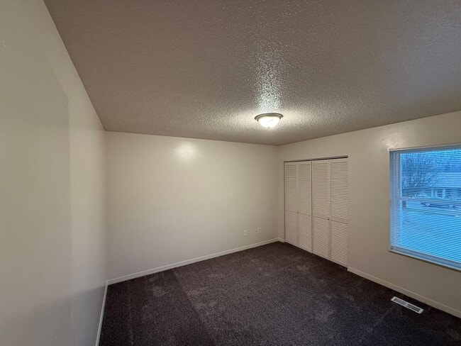 Photo - 2023 Belle Terra Rd Unit C