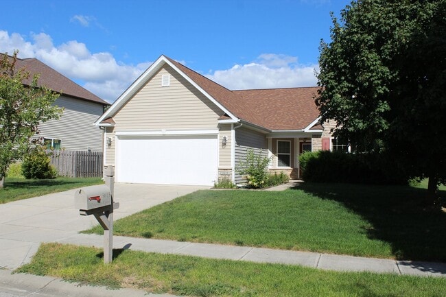 Beautiful 3 BR Ranch in Brownsburg! - Beautiful 3 BR Ranch in Brownsburg! Casa