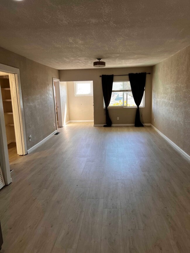 Photo - 1354 Palou Ave