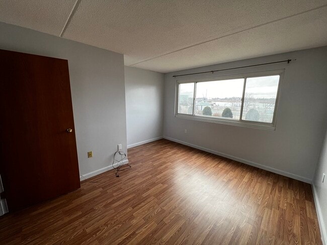 Photo - 200 Cove Way Unit 205