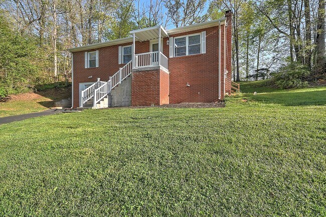 Photo - 109 Northwood Pl