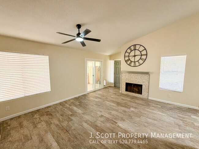 Photo - 6424 W Becker Ln