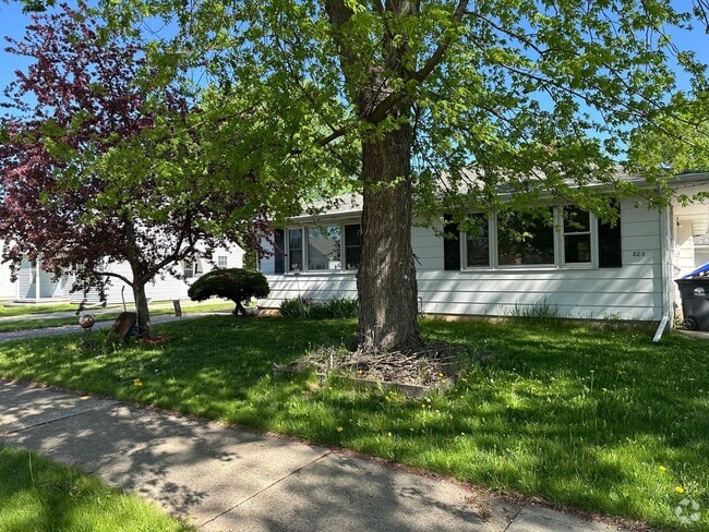 Building Photo - 803-805 Caroline St Rental