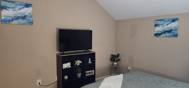 Photo - 535 Casey Ct