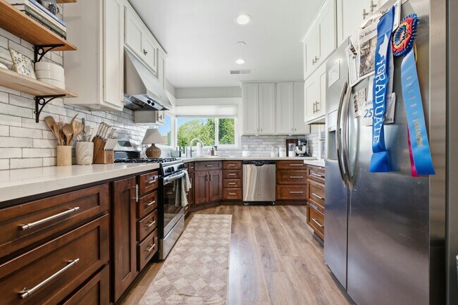 Photo - 720 N 100 W St