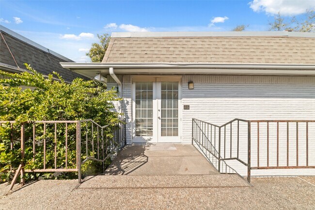 Photo - 3300 Yorktown St Unidad 26