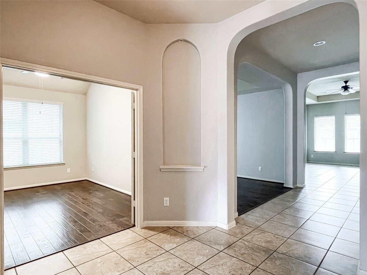 Photo - 6121 Norwood Mills Ct