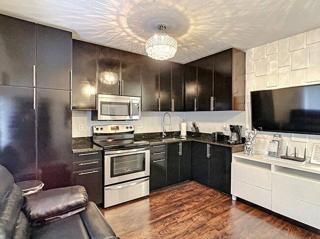 Fully Equipped Kitchen - 2700 SW 36th Ave Unit B