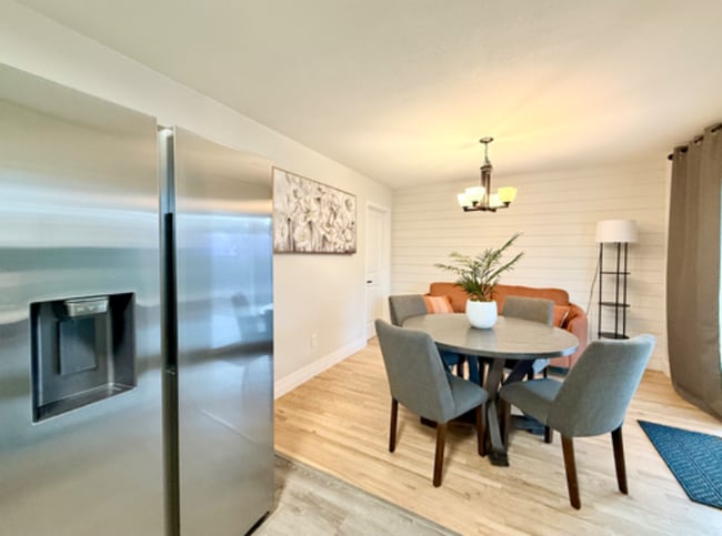 Photo - 9989 Dodge Dr