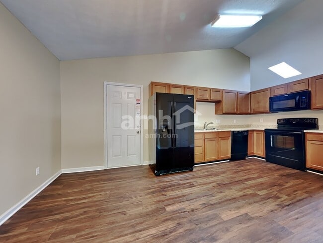 2515 Bridgewood Dr