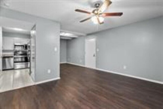 Photo - 1 NW O'Brien Rd