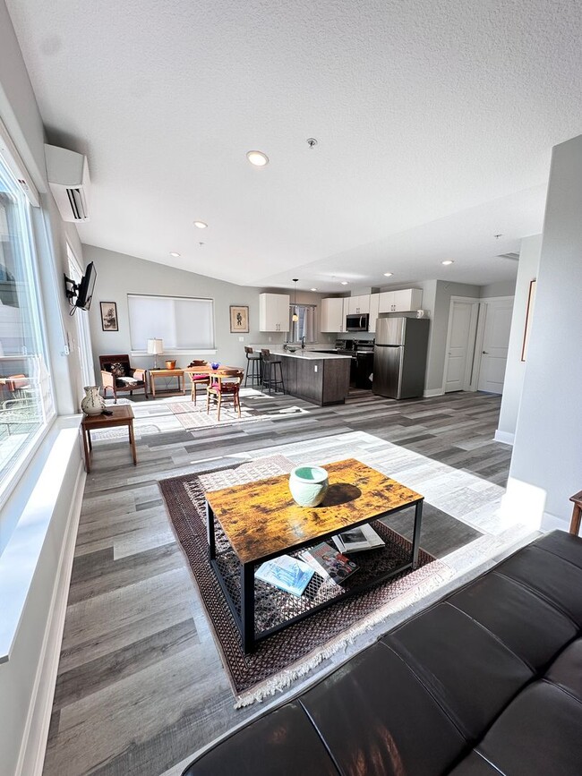 Photo - Fully Furnished 2 Bedroom 1 Bath Condo | T...