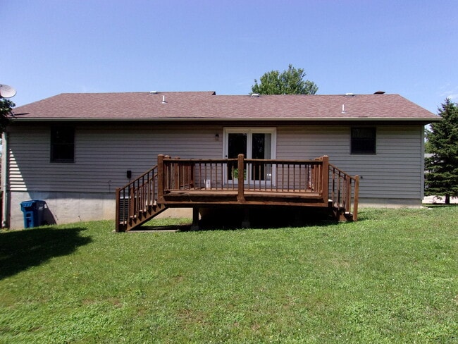 Photo - 1823 Cedar Ridge Rd