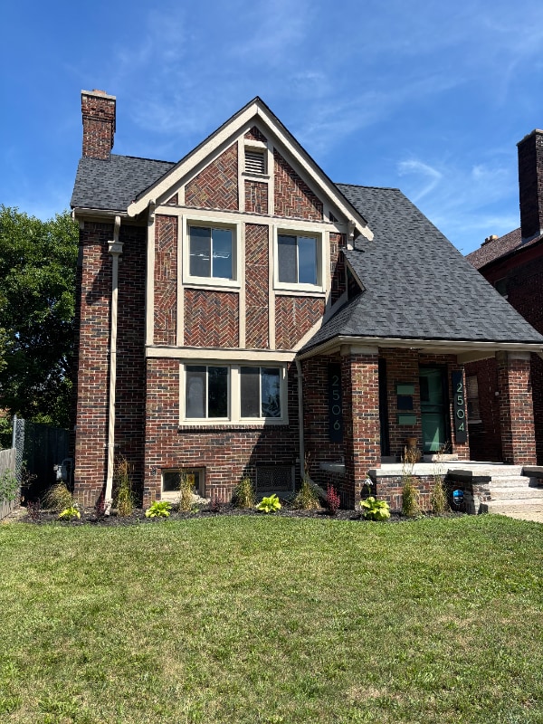 Building Photo - 2506 W Euclid St Rental