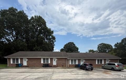Building Photo - 3911 Archdale Rd Unit A Rental