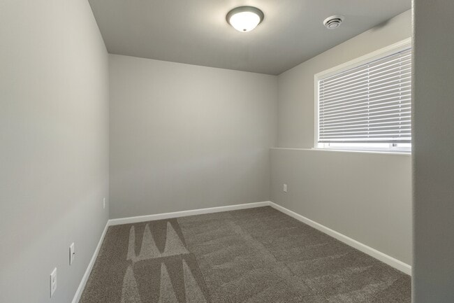 Photo - 213 Divide Dr