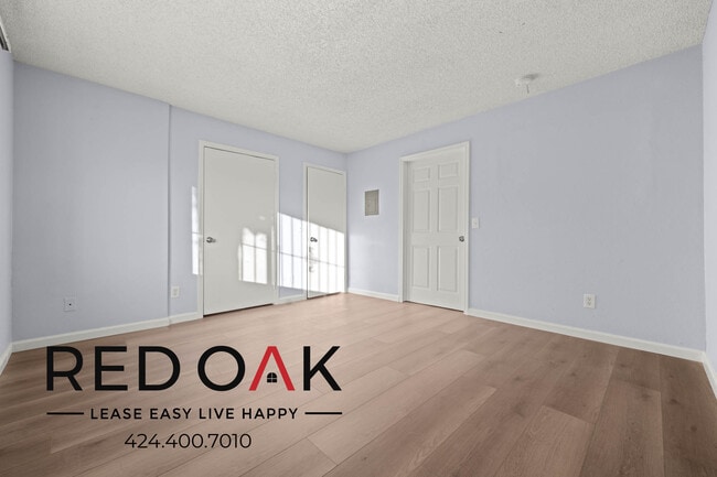 Photo - 2448 N Eastern Ave Unidad 115