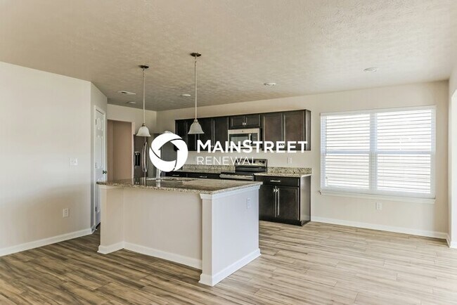 Photo - 4 Bedroom Pet-Friendly Home in LOUISVILLE, KY with Main Street Renewal