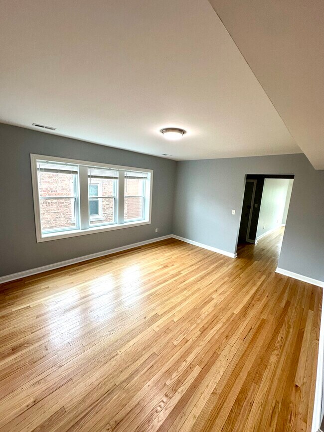 Photo - 6240 N Sacramento Ave Unit 2