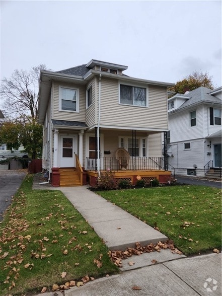 Building Photo - 110 Elmdorf Ave Rental