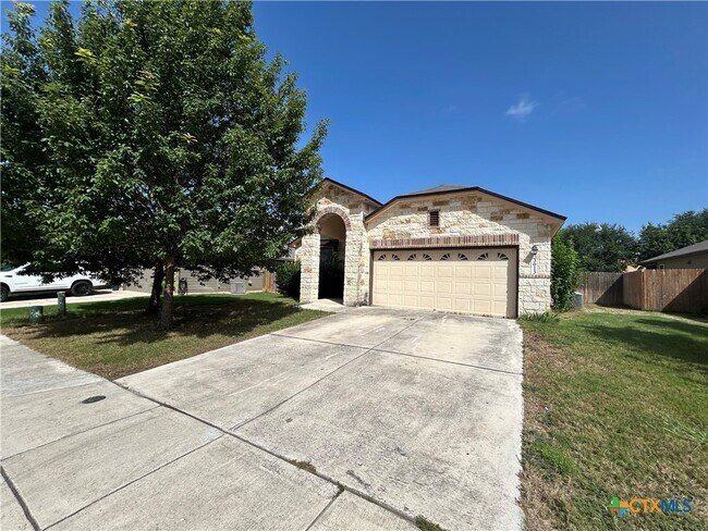 Photo - 3013 Sandstone Way House