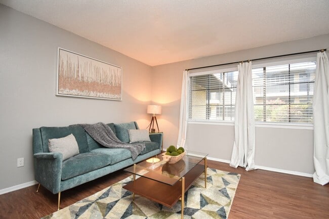 Building Photo - evRia Terraces Rental