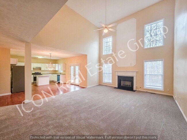 Photo - 4/2.5 home in a swim/tennis community