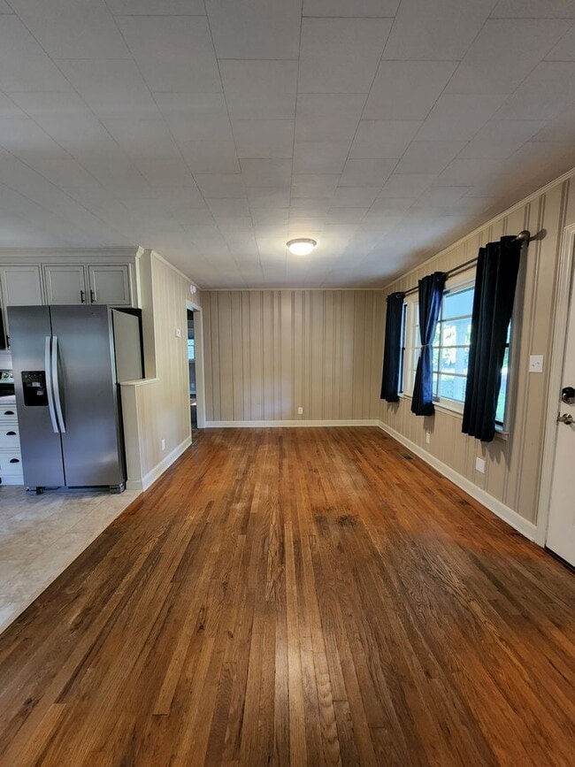 Photo - Black Mountain Rental