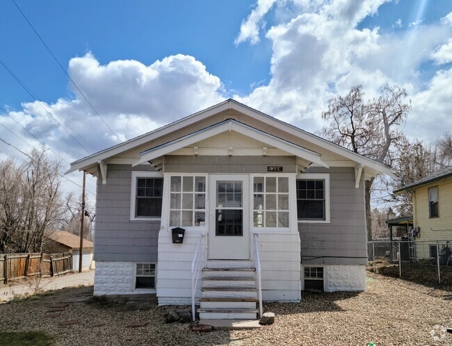 Building Photo - 922 21st St Rental