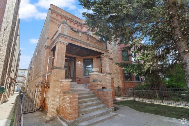 Building Photo - 839 N Rockwell St Rental