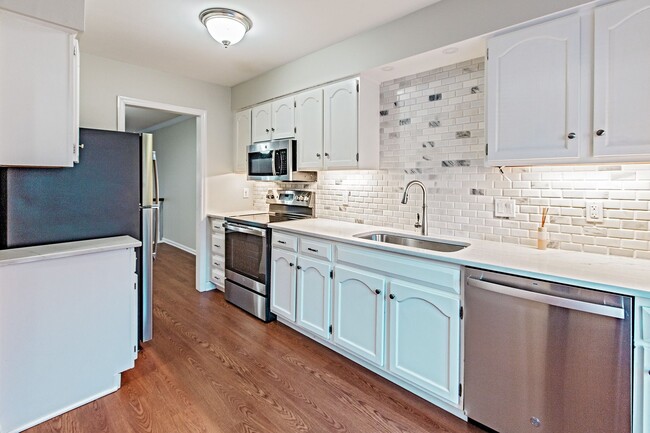 Photo - 3 bedroom, 2.5 bath in Mendenhall Village